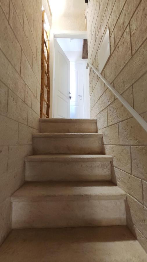 Dimora Della Nonna-Luxury Home Mola di Bari Bagian luar foto
