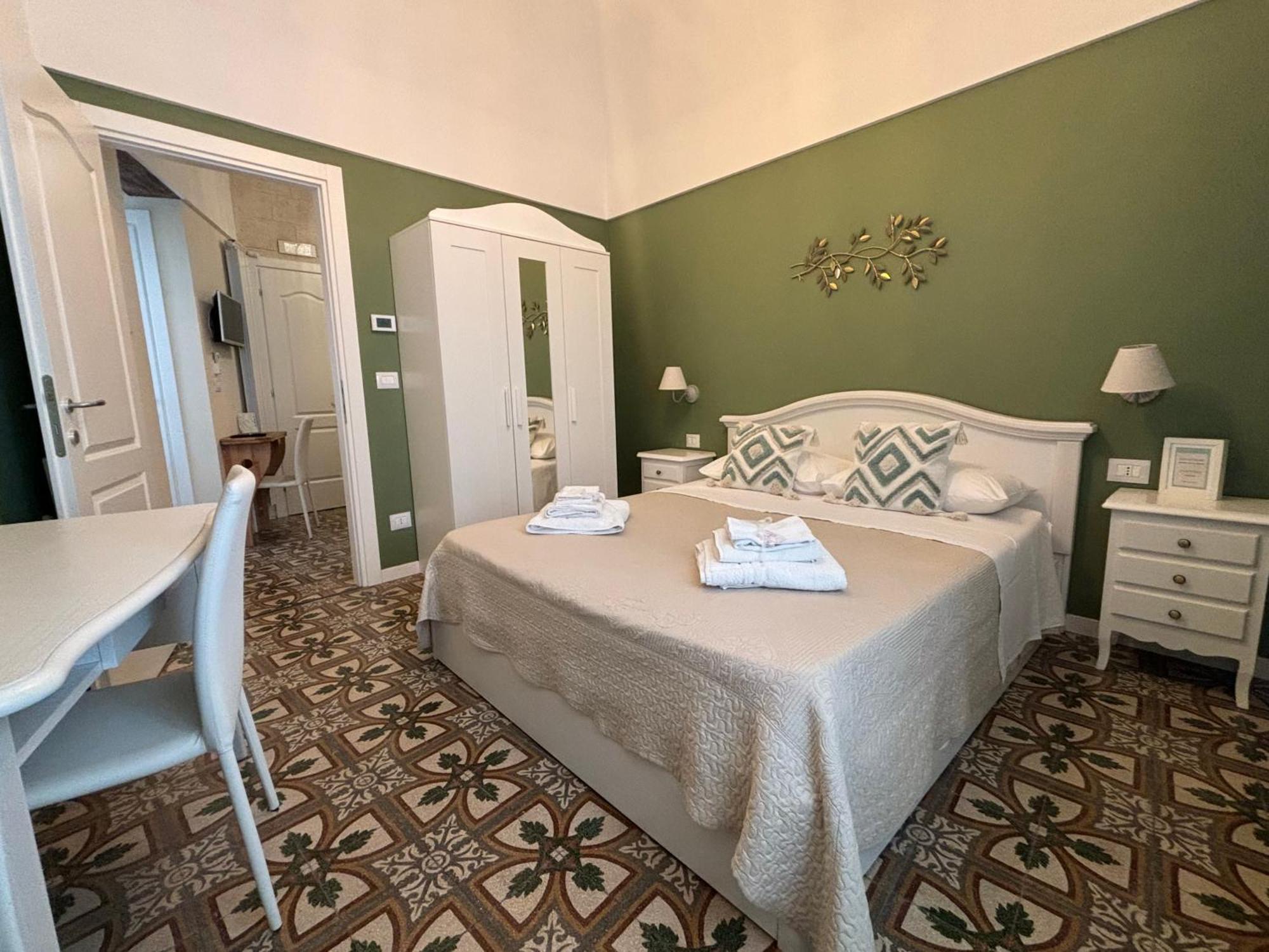 Dimora Della Nonna-Luxury Home Mola di Bari Bagian luar foto